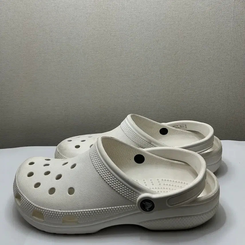 [BUNJANG] Crocs Classic Clog White (Size 270) / 크록스 클래식 클로그 화이트(270)