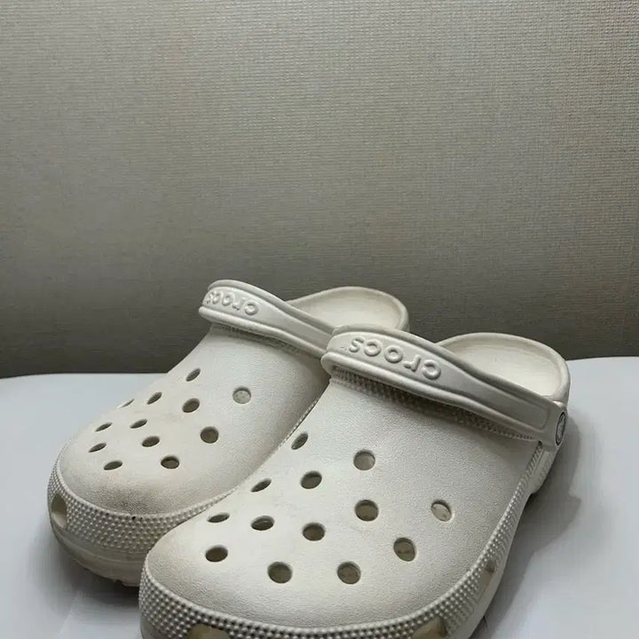 [BUNJANG] Crocs Classic Clog White (Size 270) / 크록스 클래식 클로그 화이트(270)
