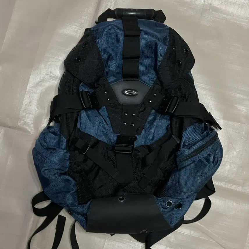 [BUNJANG] Oakley Icon Backpack Navy / 오클리 아이콘 백팩 네이비