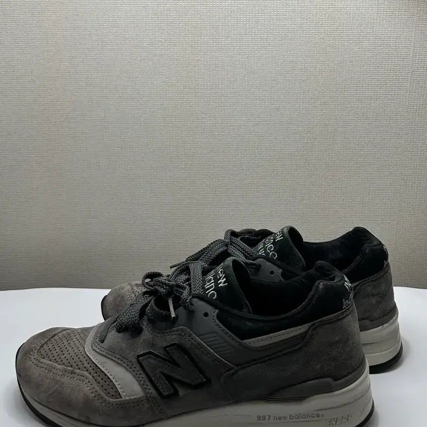 [BUNJANG] New Balance 997 Winter Peak M997BRK Sneakers (260) / 뉴발란스 997 윈터피크(M997BRK)/(260)