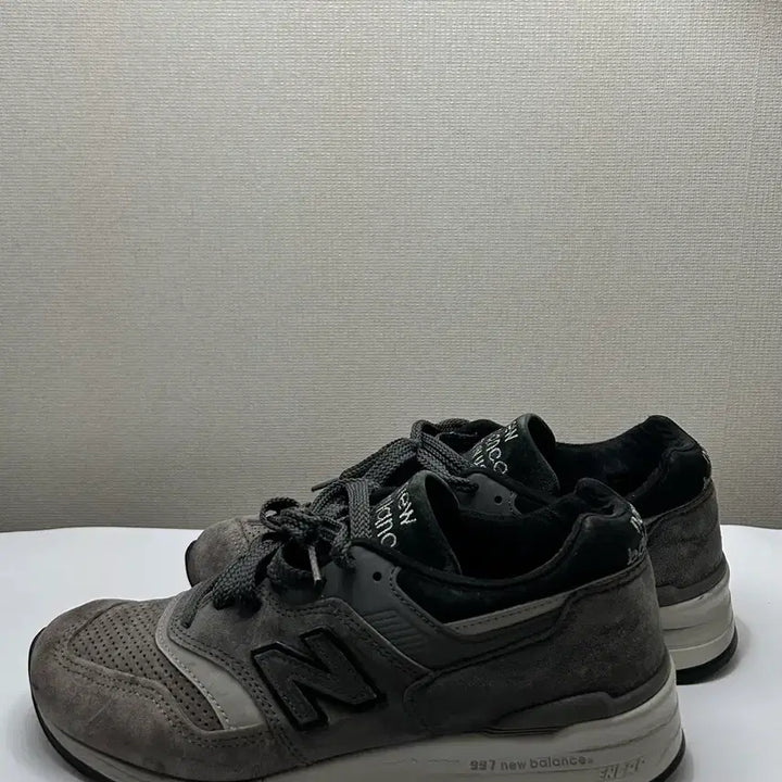 [BUNJANG] New Balance 997 Winter Peak M997BRK Sneakers (260) / 뉴발란스 997 윈터피크(M997BRK)/(260)