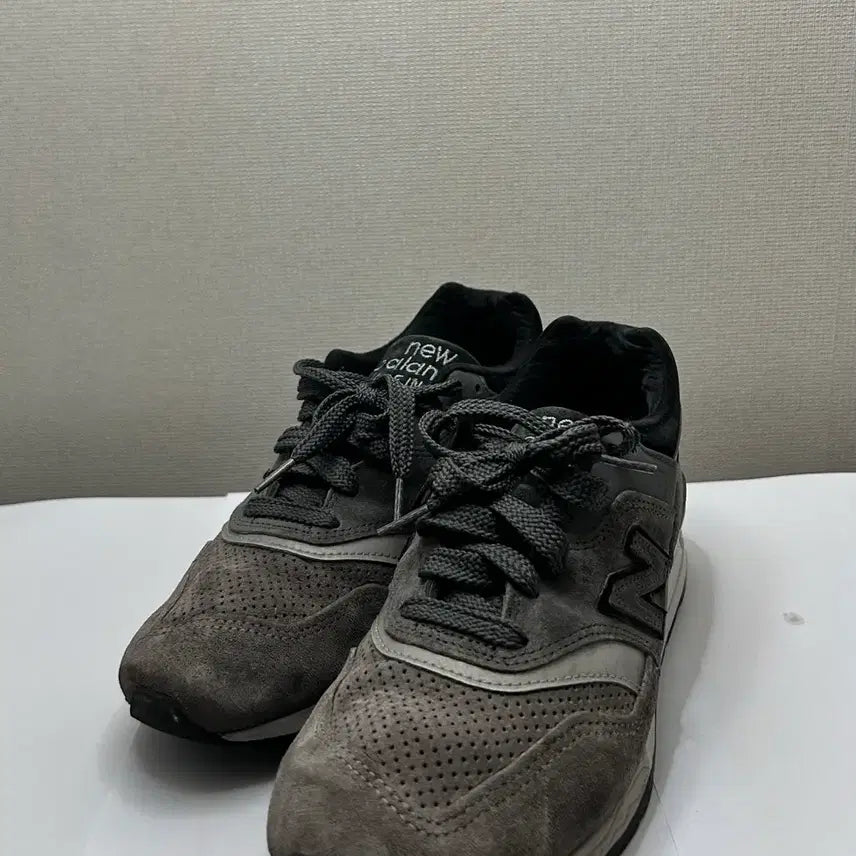 [BUNJANG] New Balance 997 Winter Peak M997BRK Sneakers (260) / 뉴발란스 997 윈터피크(M997BRK)/(260)