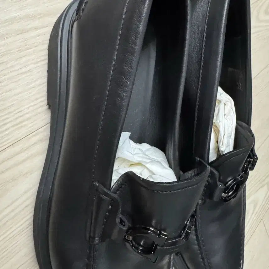 [BUNJANG] Salvatore Ferragamo Black Loafers (Size 8.5) / 페레가모 블랙 로퍼 (8.5, 275)