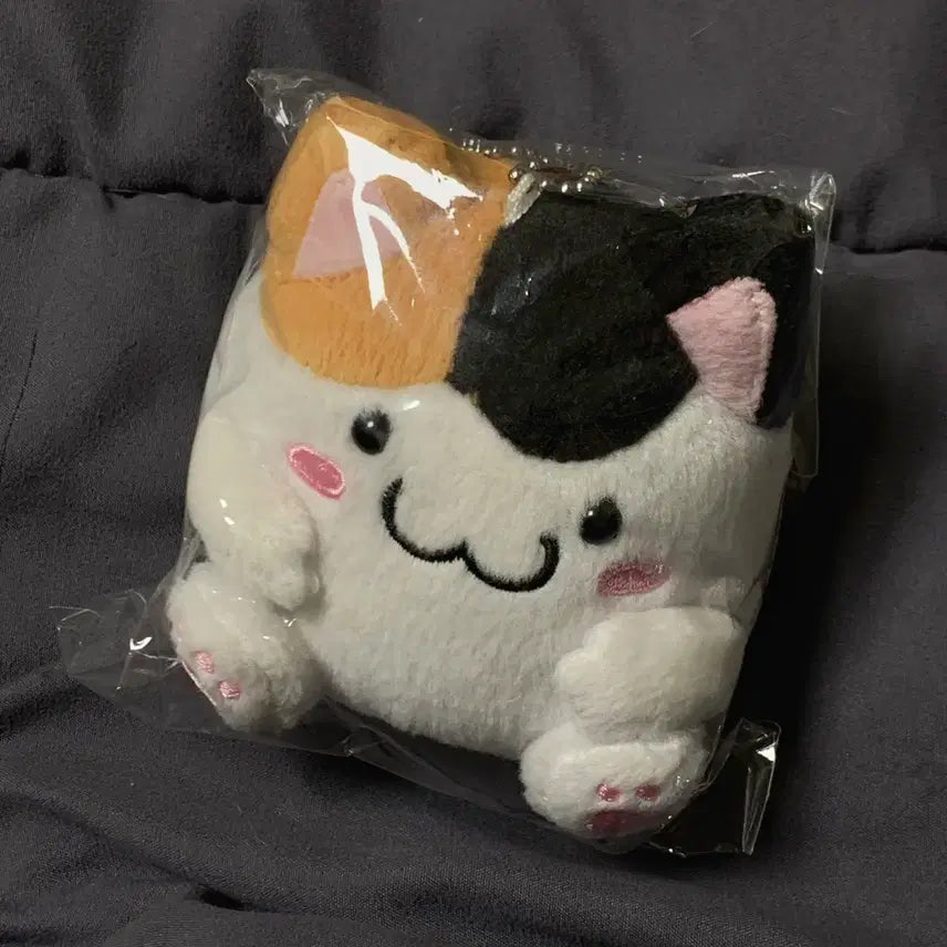 [BUNJANG] Japanese Vintage Maruneko Calico Cat Doll Keychain / 일본 고전 빈티지 마루네코 삼색 고양이 인형 키링