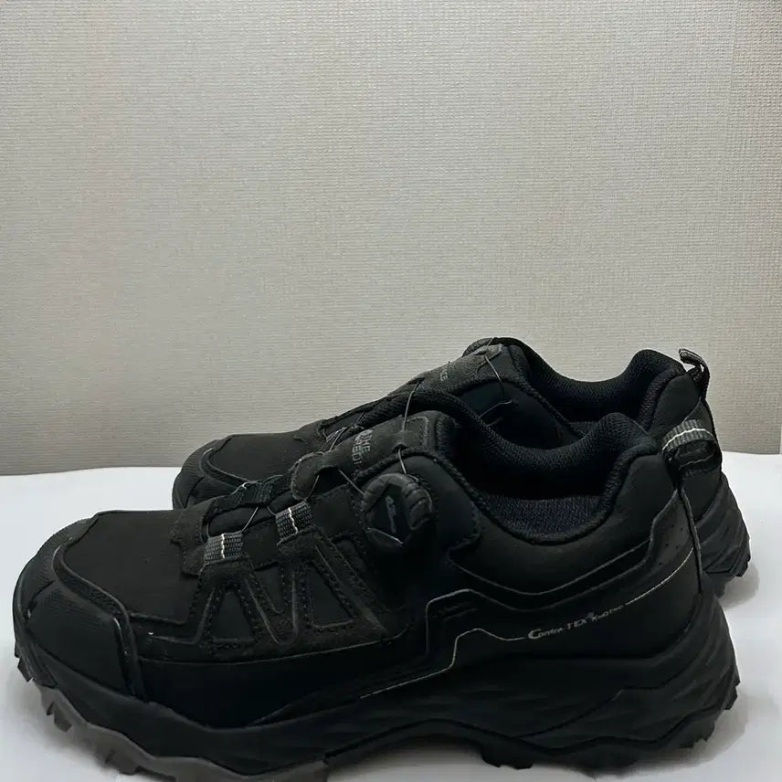 [BUNJANG] Redface Dial Trekking Hiking Shoes (Size 275) / 레드페이스 다이얼 트레킹 등산화(275)