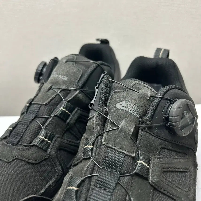 [BUNJANG] Redface Dial Trekking Hiking Shoes (Size 275) / 레드페이스 다이얼 트레킹 등산화(275)