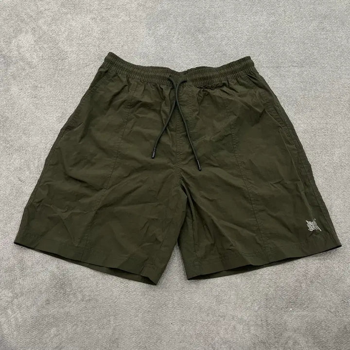 [BUNJANG] M Brown Brass Nylon Shorts / M 브라운브래스 나일론 반바지