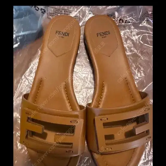 [BUNJANG] Fendi FF Roma Sandals Brown / 펜디 FF 로마 샌들 브라운