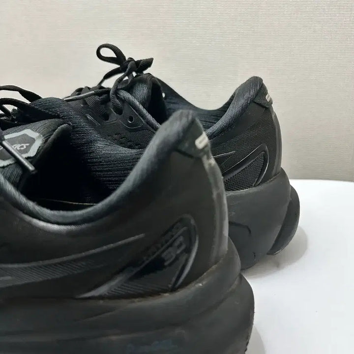 [BUNJANG] ASICS Gel-Kayano 30 Running Shoes All Black / 아식스 젤카야노30 런닝화 올블랙(255)
