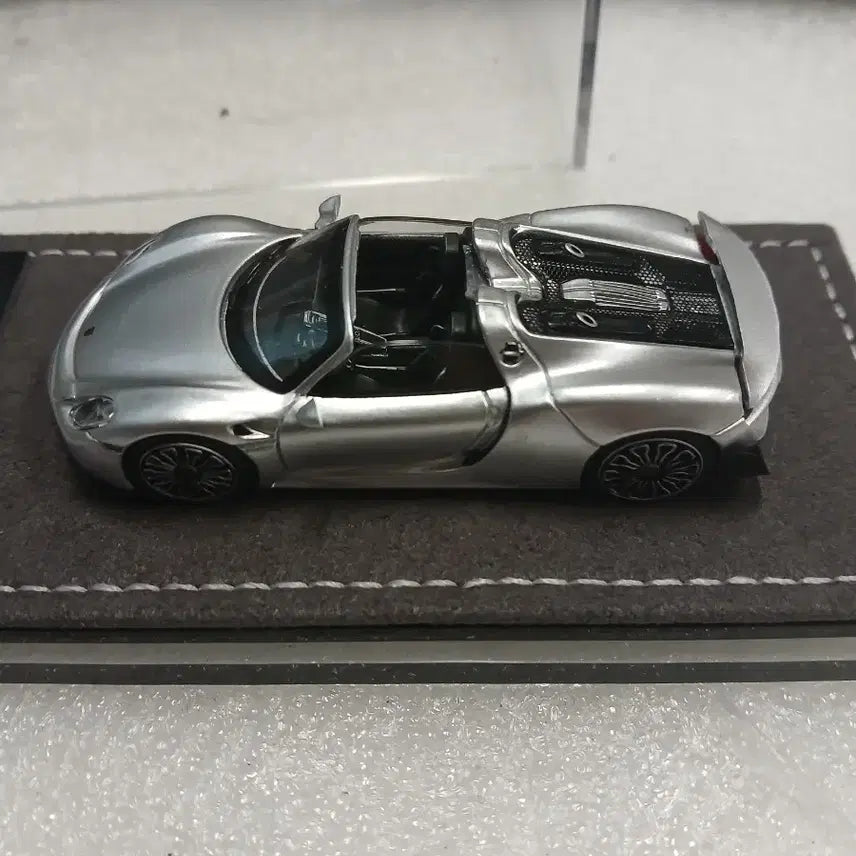 [BUNJANG] TOP LUX 918 Spyder 1:64 Scale Silver New / TOP LUX 918 Spyder 1:64 실버 새상품