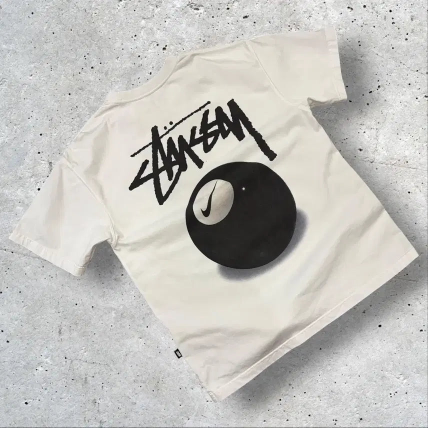 [BUNJANG] Stussy x Nike 8-Ball Logo T-Shirt White (M) / [M] 스투시 8볼 나이키 콜라보 반팔티 화이트