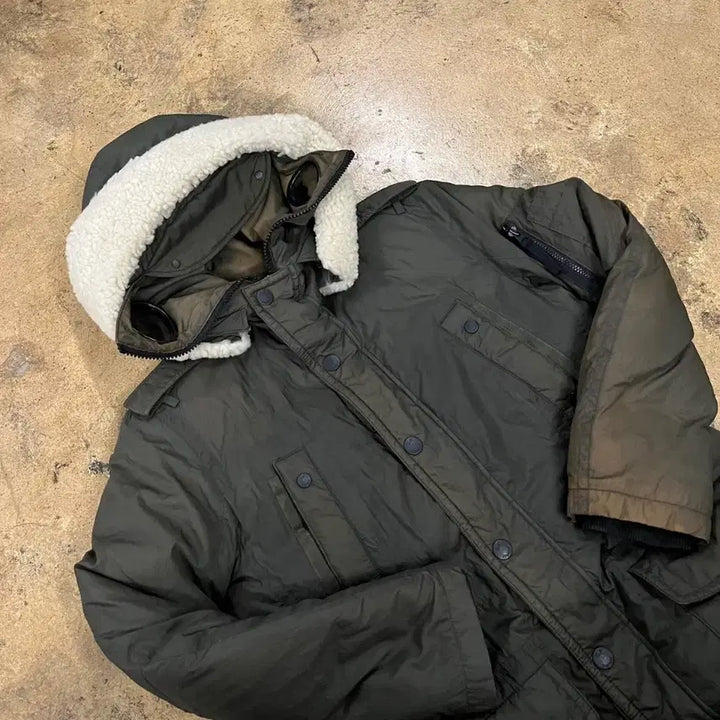 [BUNJANG] CP Company Goggle Hooded Down Puffer Jacket / [정품/95] CP 컴퍼니 고글 후드 패딩 점퍼