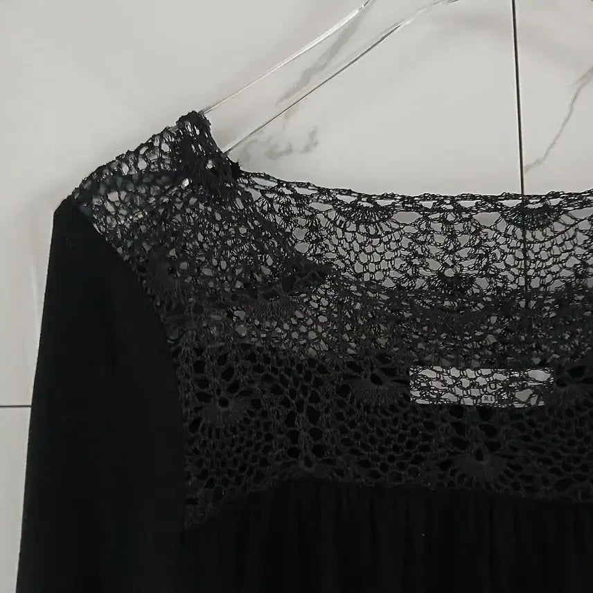 [BUNJANG] Sandro Black Lace Blouse / 산드로 블랙 레이스 블라우스