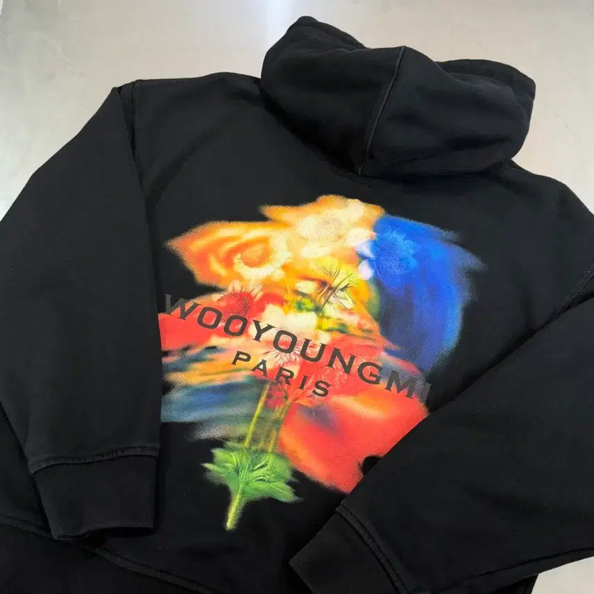 [BUNJANG] WOOYOUNGMI Swaying Flower Back Logo Hoodie / [리오브] 우영미 스웨잉 플라워 백로고 후드