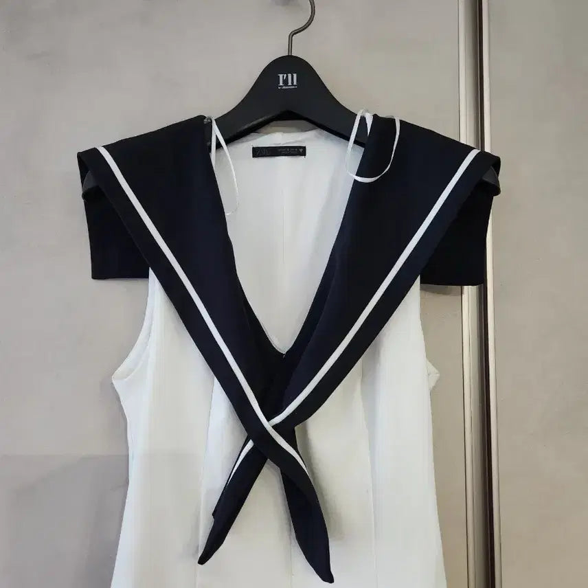 [BUNJANG] ZARA Sailor Collar Dress / 자라 세일러카라 원피스