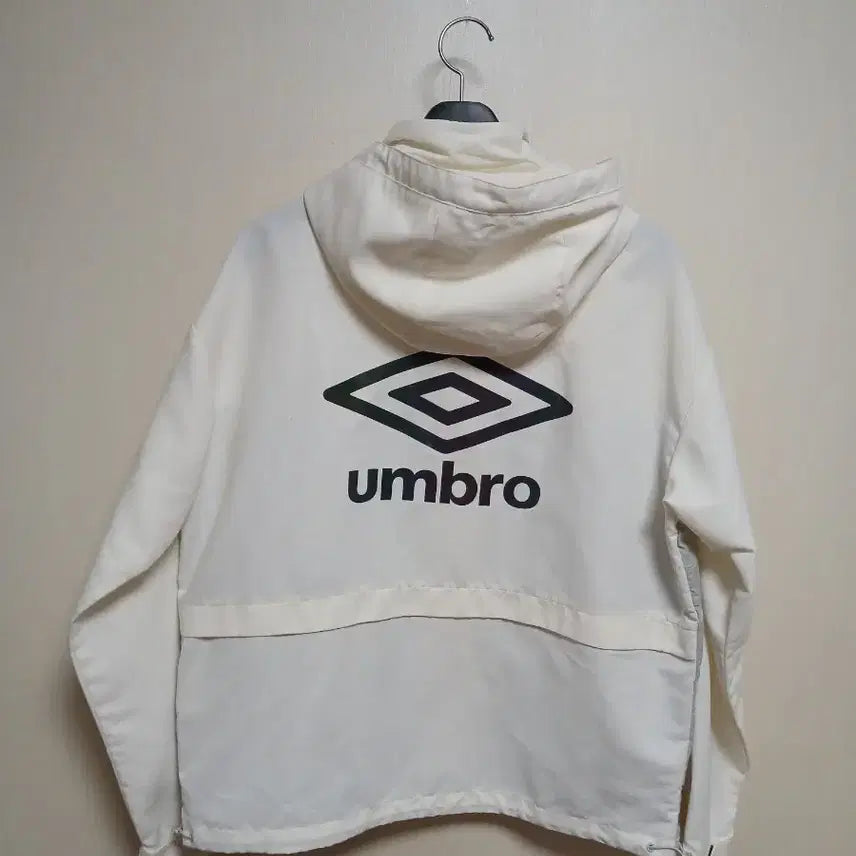 [BUNJANG] Umbro Hooded Windbreaker Jacket - Size S / 엄브로 후드 바람막이 자켓 S
