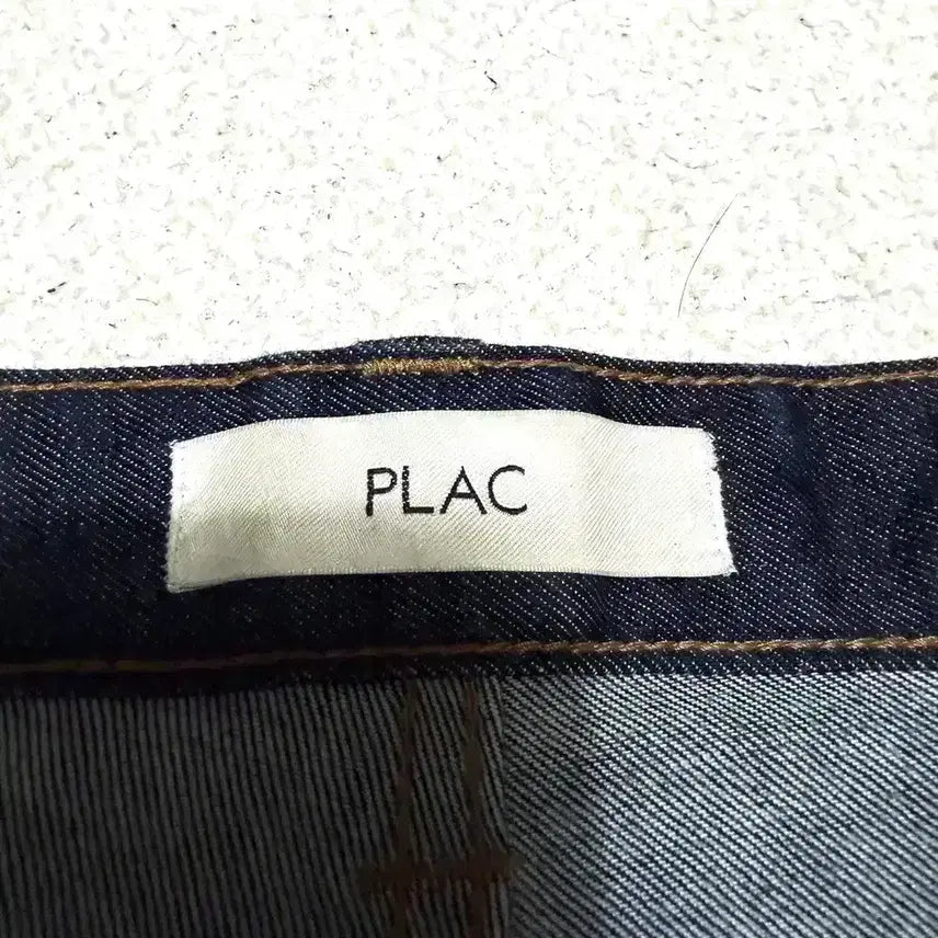 [BUNJANG] Plac Denim Pants (Size 31) / [31]플랙 청바지 데님팬츠 plac