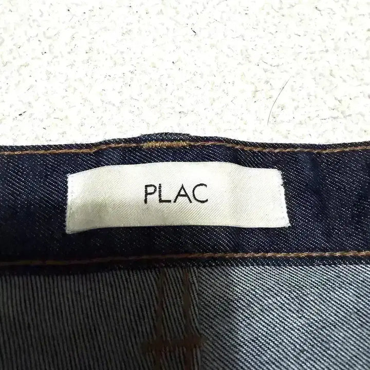 [BUNJANG] Plac Denim Pants (Size 31) / [31]플랙 청바지 데님팬츠 plac