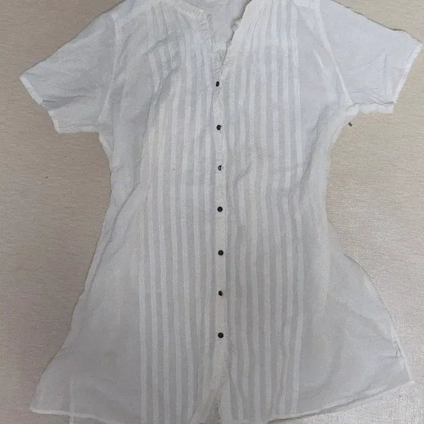 [BUNJANG] White Short-Sleeve Blouse / 화이트 반팔 블라우스