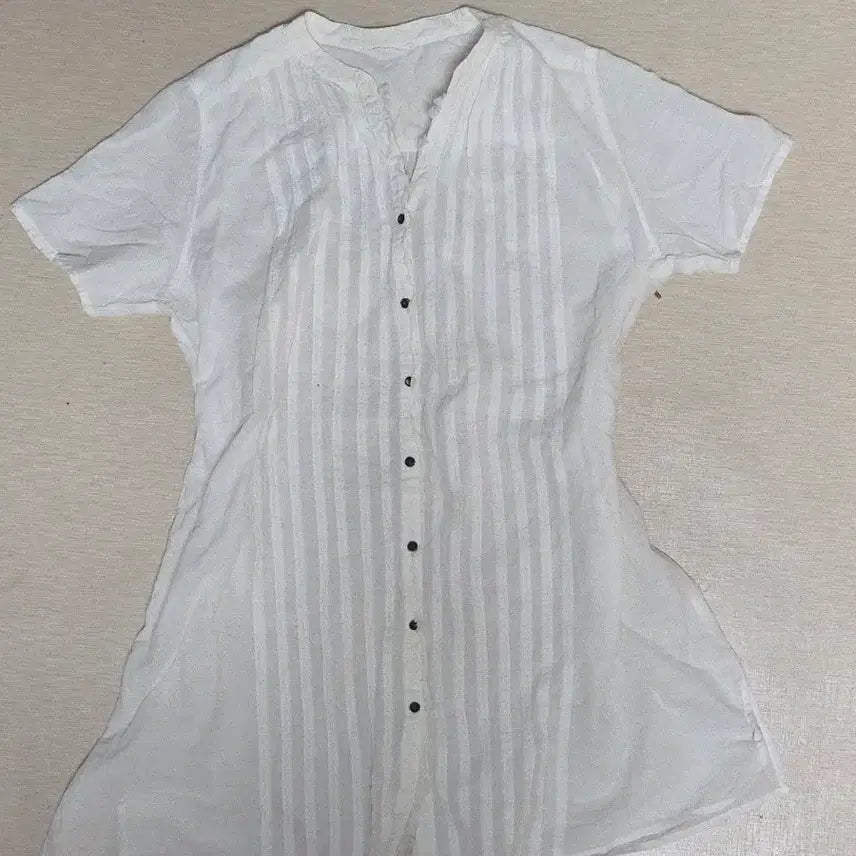 [BUNJANG] White Short-Sleeve Blouse / 화이트 반팔 블라우스