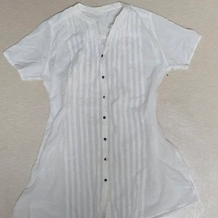 [BUNJANG] White Short-Sleeve Blouse / 화이트 반팔 블라우스