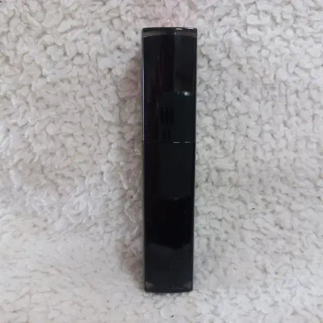 [SOLD OUT] 네이처리퍼블릭 립 스튜디오 인텐스 새틴 립스틱 뉴 블랙 3.2g 칠로즈