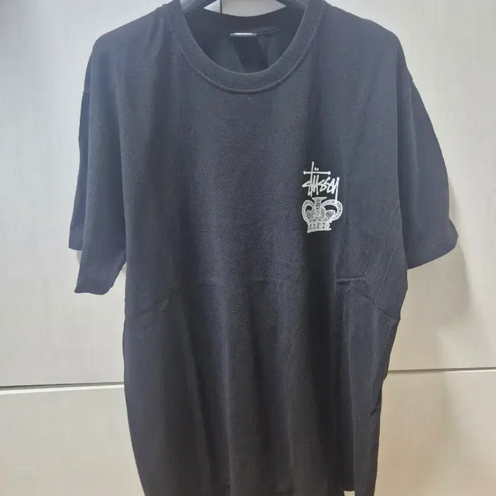 [BUNJANG] Stussy One World T-Shirt Black L / 스투시 One world 반팔티셔츠 블랙 L 사이즈