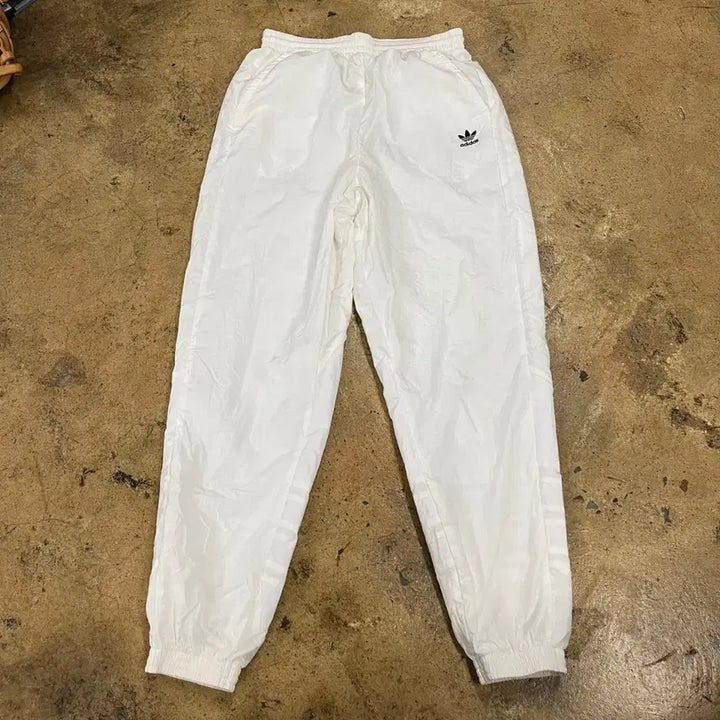 [BUNJANG] Adidas White Training Pants / [정품/M] 아디다스 화이트 트레이닝 바지