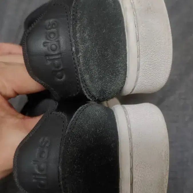 [BUNJANG] Adidas Sneakers Size 220 / 아디다스운동화220