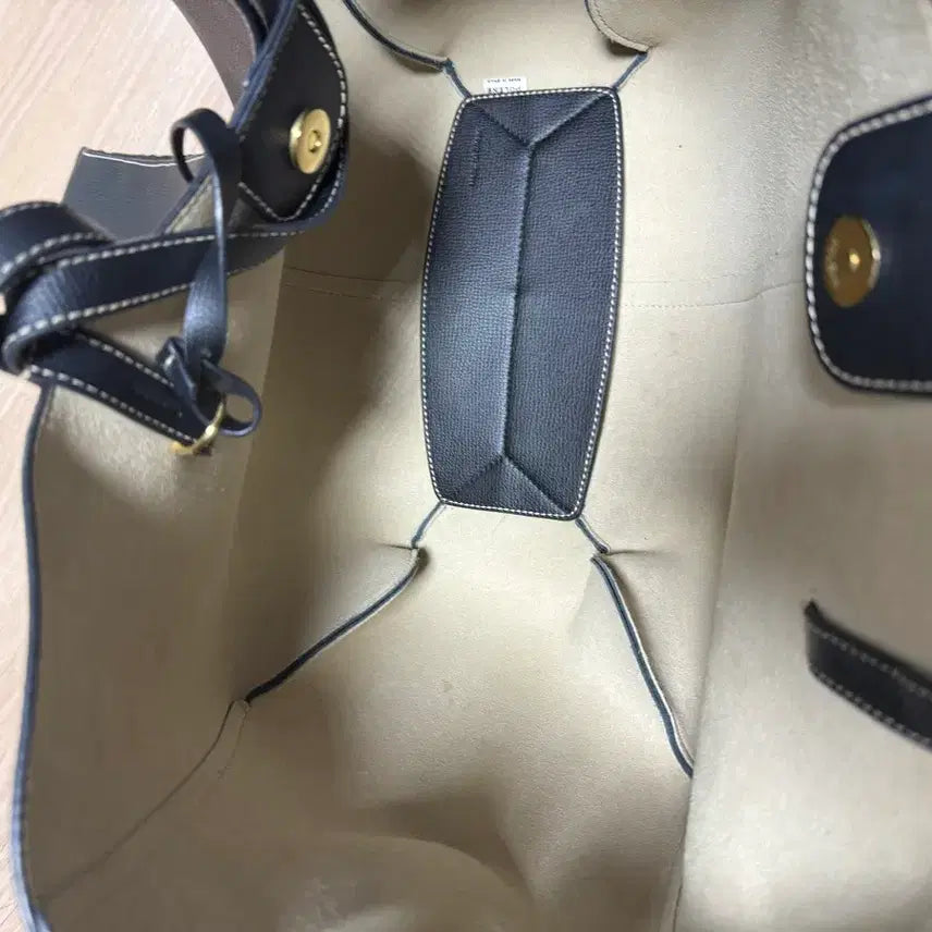 [BUNJANG] Polène Cyme Mini Textured Black Beige Stitch Handbag / 폴렌느 심 블랙