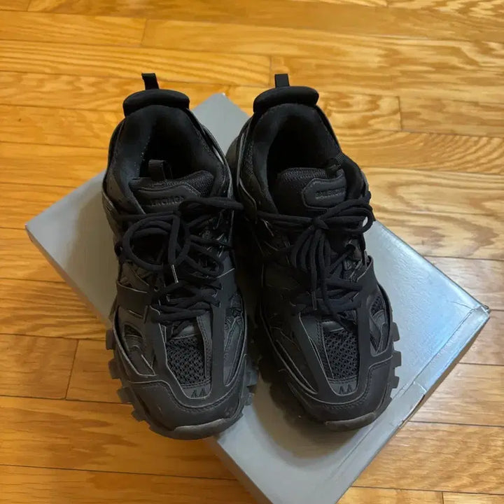 [BUNJANG] Balenciaga Track Black / 발렌시아가 트랙