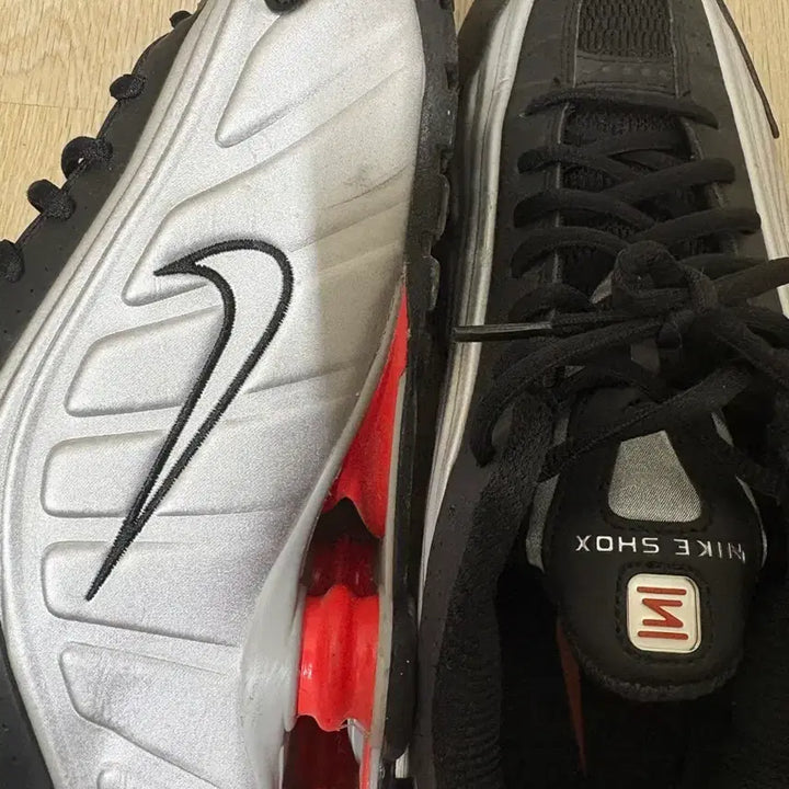 [BUNJANG] Nike Shox Sneakers / 나이키 샥스