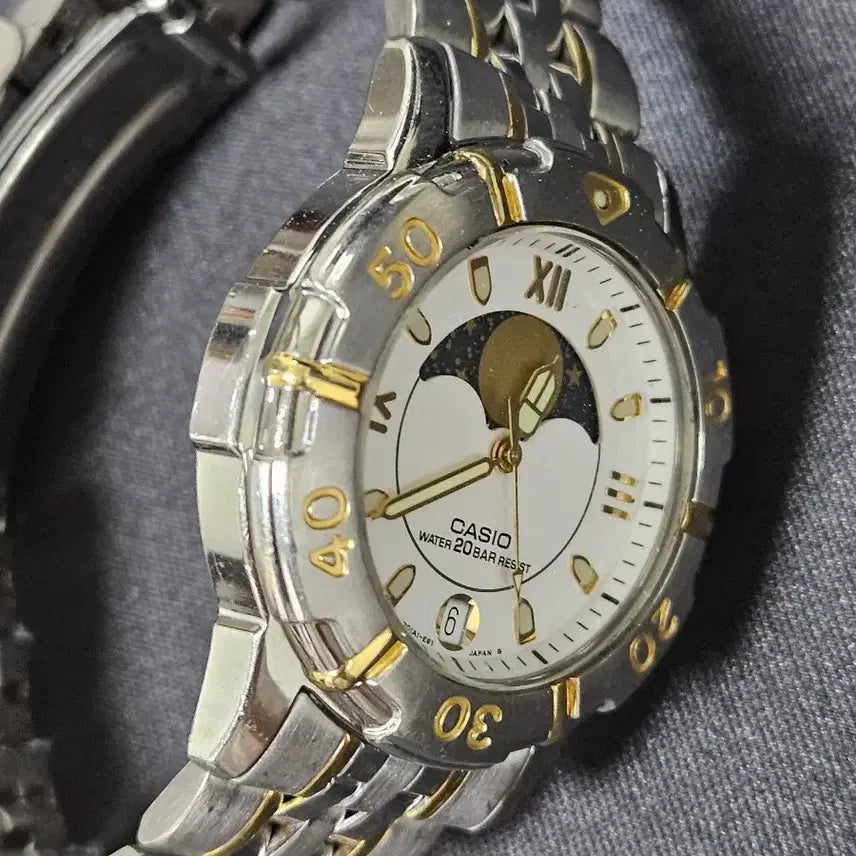 [BUNJANG] Casio Vintage Diver Moonphase MD-738 Watch / 카시오 빈티지 다이버 문페이즈 MD-738