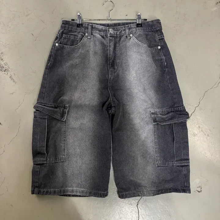 [BUNJANG] Vinted Denim Cargo Bermuda Shorts L / 만원샵 빈티지 데님 카고 버뮤다 팬츠 L