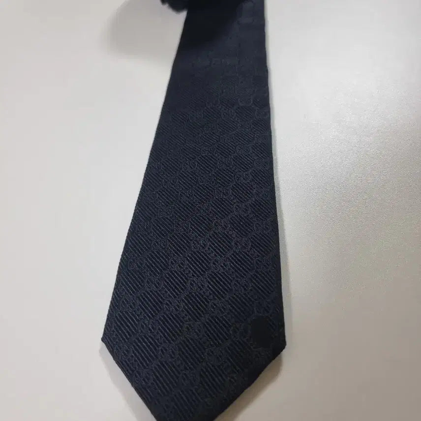 [BUNJANG] Gucci Jacquard GG Pattern Slim Silk Necktie Black / 구찌 자카드 GG패턴 블랙 슬림 실크 넥타이