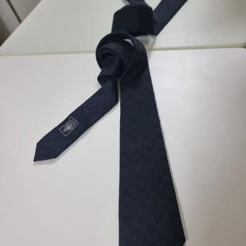 [BUNJANG] Gucci Jacquard GG Pattern Slim Silk Necktie Black / 구찌 자카드 GG패턴 블랙 슬림 실크 넥타이