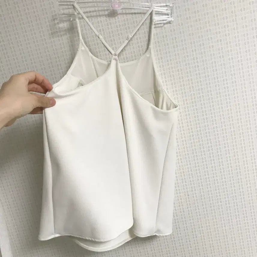 [BUNJANG] Uniqlo Crepe Jersey Bra Camisole Off White M / 유니클로 크레이프 저지브라 캐미솔 오프화이트 M