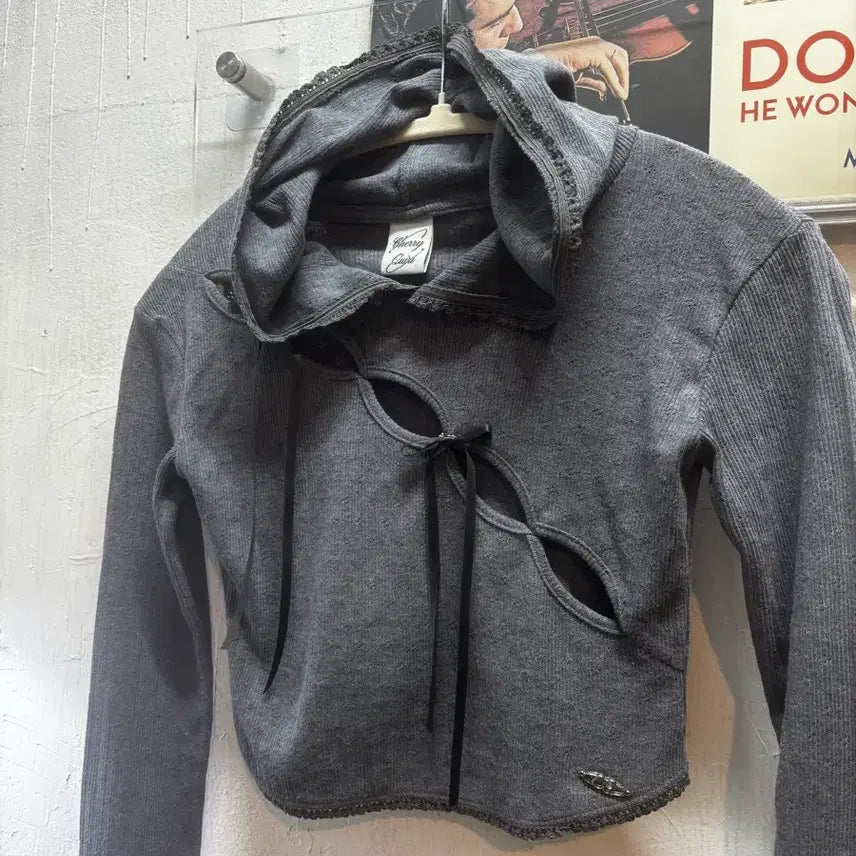 [BUNJANG] Cherry Quiri Wave Lace Ribbon Hoodie / Cherry Quiri 웨이브 레이스 리본 후드티
