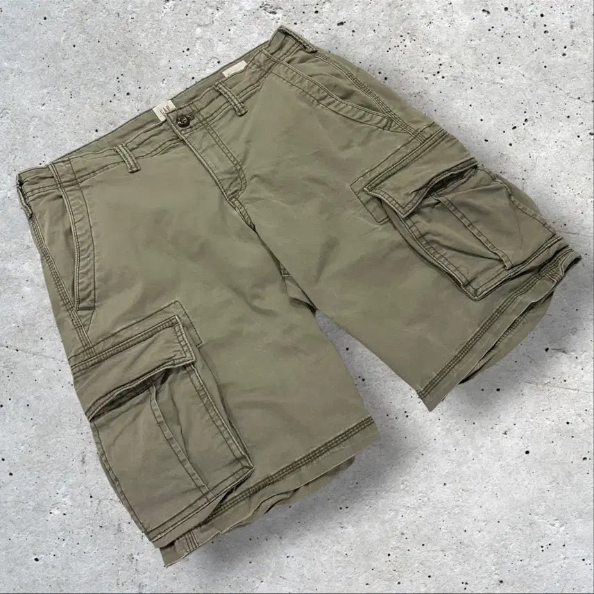 [BUNJANG] GAP Regular Fit Cargo Shorts Olive / [31] GAP 갭 레귤러핏 카고 반바지 올리브 팬츠