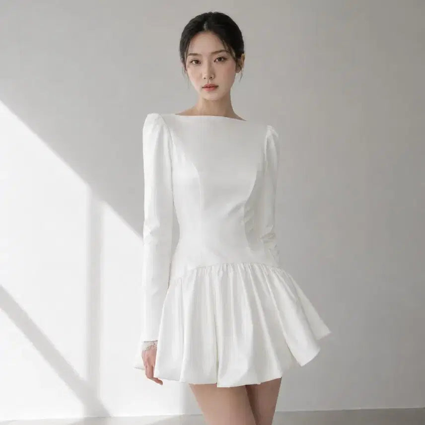 [BUNJANG] Backless Taffeta Mini Dress / 백리스 포인트 타프타 미니 드레스 / 셀프웨딩 웨딩스냅