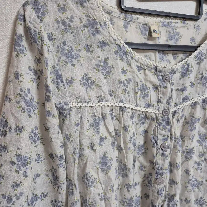 [BUNJANG] Vintage Mori Girl Small Floral Blouse / 빈티지 모리걸 하구미 잔꽃 블라우스