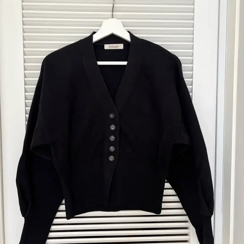 [BUNJANG] KNIZURE Cashmere Bell Sleeve Cardigan / 니주르 KNIZURE 캐시미어 벨 슬리브 가디건