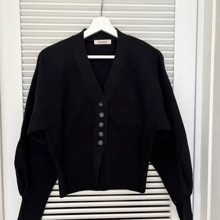 [BUNJANG] KNIZURE Cashmere Bell Sleeve Cardigan / 니주르 KNIZURE 캐시미어 벨 슬리브 가디건