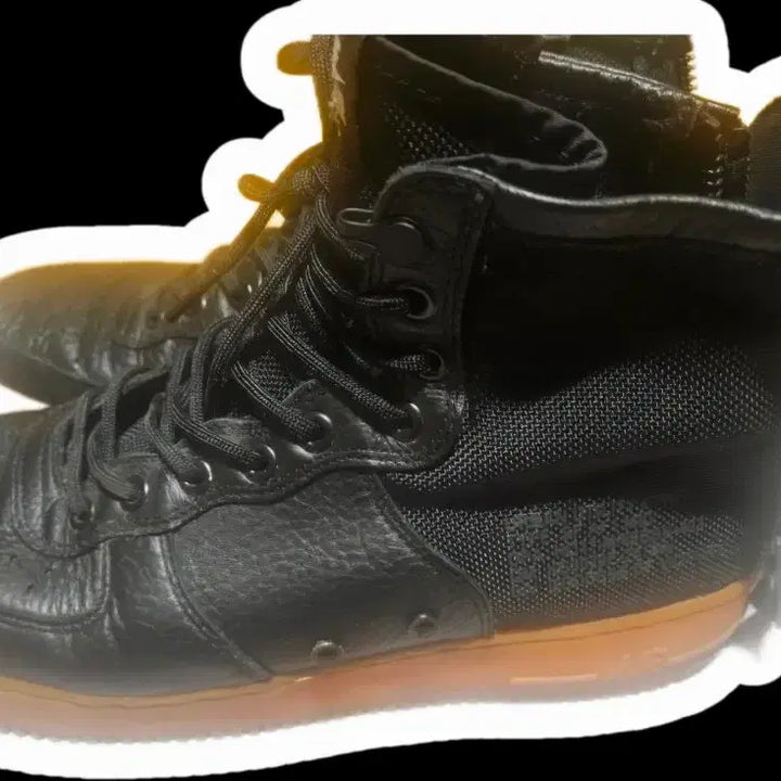 [BUNJANG] Nike SF Air Force 1 Mid Black Gumsole / 나이키 SF 에어포스1 미드 블랙 검솔