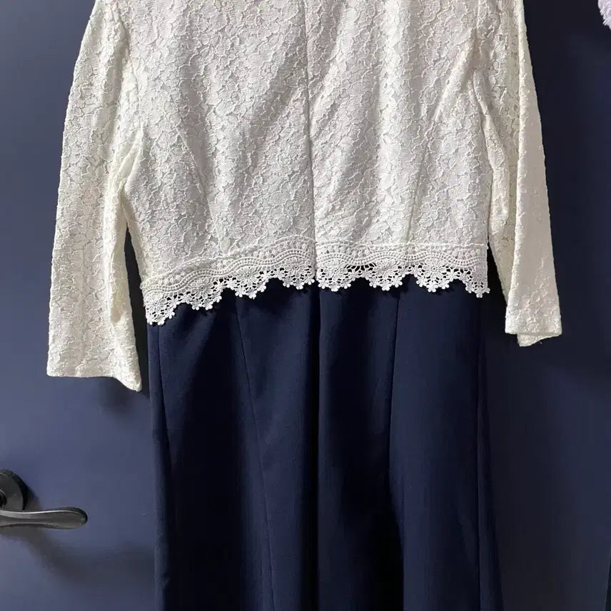 [BUNJANG] Navy White Colorblock Lace Midi Dress / 하객 원피스 정장 레이스 네이비 화이트