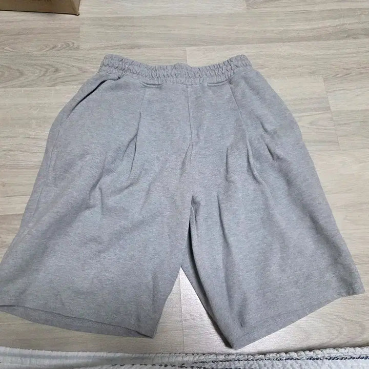 [BUNJANG] Zero One-Tuck Sweat Shorts - Size M / 제로 원턱 스웻 숏츠 M