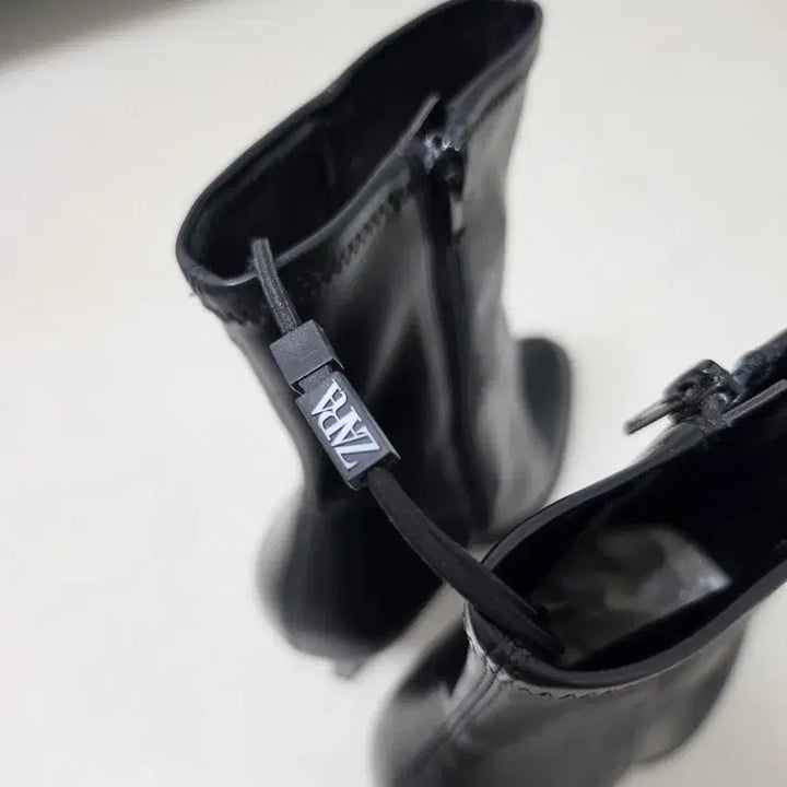 [BUNJANG] ZARA Stiletto Heel Ankle Boots / ZARA 자라 힐 앵클부츠 스틸레토 앵클힐 240