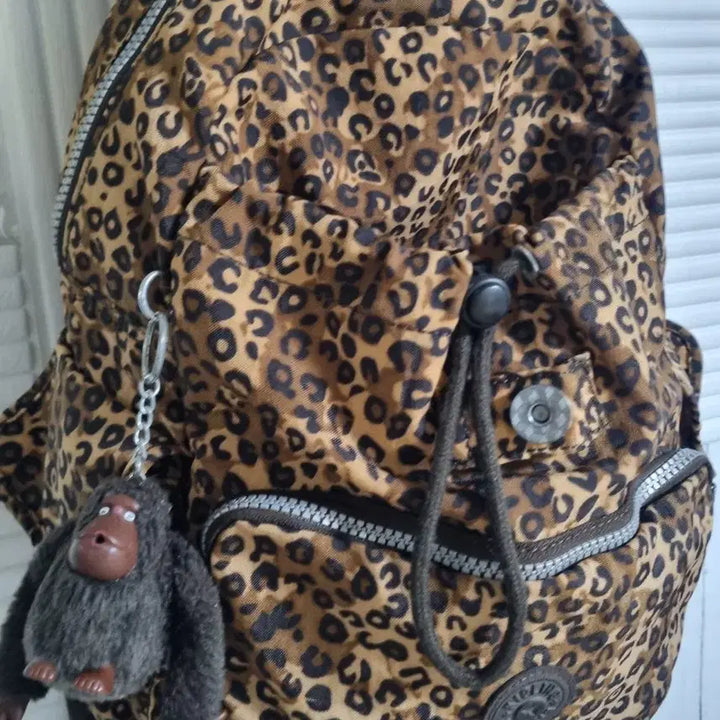 [BUNJANG] Kipling Backpack with Keyring / 키플링  백팩 + 키링 포함   넓이28 길이33