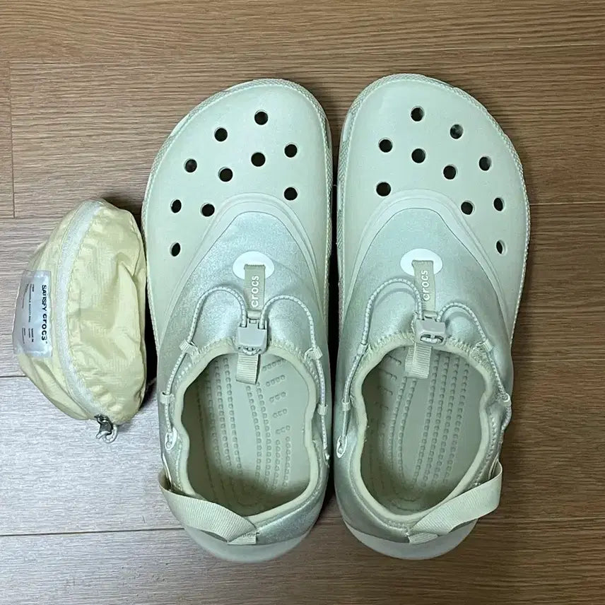 [BUNJANG] Crocs x Satisfye Classic Clog Bone US 8 / [US 8] 크록스 새티스파이 클래식 클로그 본