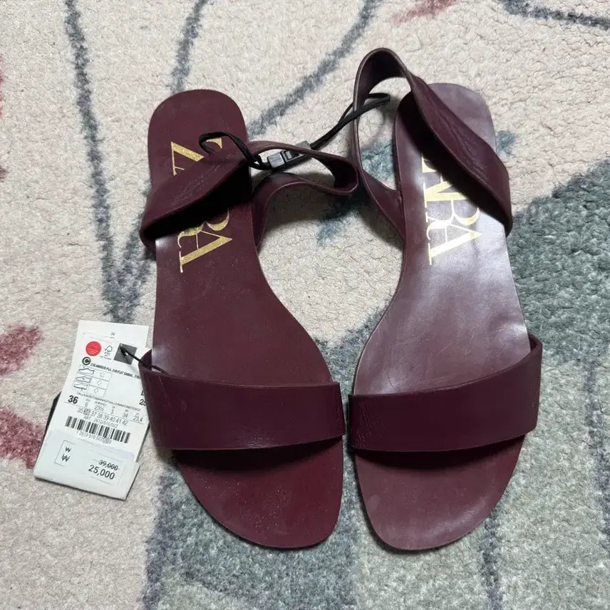 [BUNJANG] Zara Burgundy Leather Flat Sandals - EU 36 / KR 235 / 택 있는 새상품) 자라 버건디 컬러 가죽 플랫 샌들_235